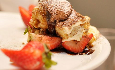 Insideout Restaurant & Bar - Lismore Accommodation 3