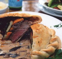 Augello's - Lismore Accommodation