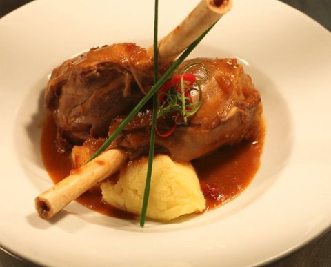 Garlic Clove Restaurant - Lismore Accommodation 2