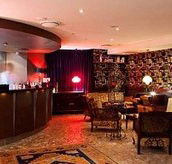 White Revolver - Lismore Accommodation