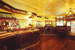 Willie McBrides Irish Bar - Lismore Accommodation 2