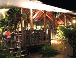 Willie McBrides Irish Bar - Lismore Accommodation 3