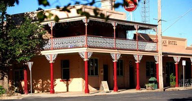 Hibernian Hotel Beechworth - Lismore Accommodation 1