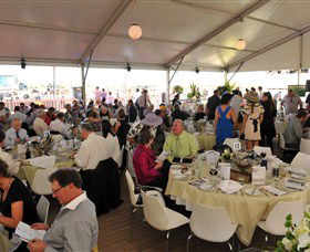 Alice Springs Turf Club - Lismore Accommodation 2