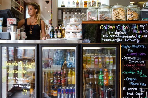 Cafe D'Bar Restaurant & Gallery - Lismore Accommodation 5