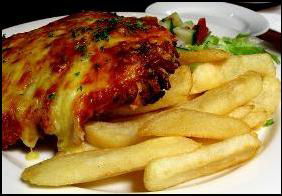 Litchfield Pub - Lismore Accommodation 4