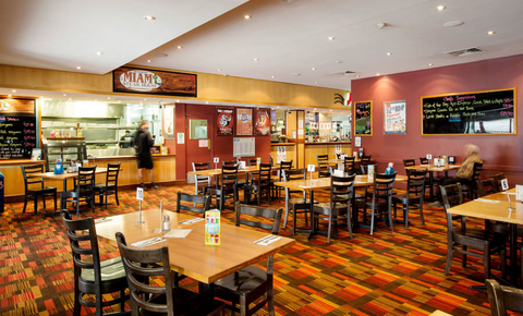 Miami Tavern - Lismore Accommodation 4