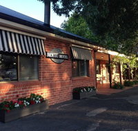 Moyhu Hotel - Lismore Accommodation