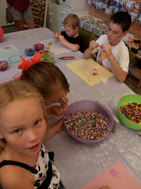 School Holiday One Hour Beading Workshops - Lismore Accommodation 1