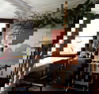 Abstract Paint and Wine Night - Lismore Accommodation