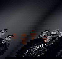 Choirboys The hits and six-pack of Bruce Springsteen Bulli