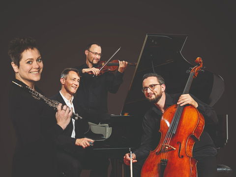 Eggner Trio And Diana Doherty - Lismore Accommodation 0