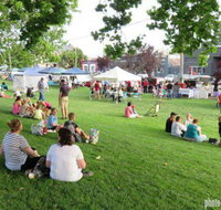 Young and Region Farmers Markets - Lismore Accommodation