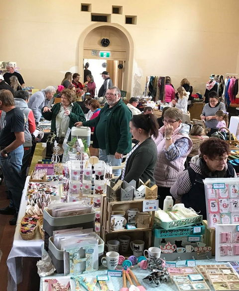 Saddleworth Market - Lismore Accommodation 0