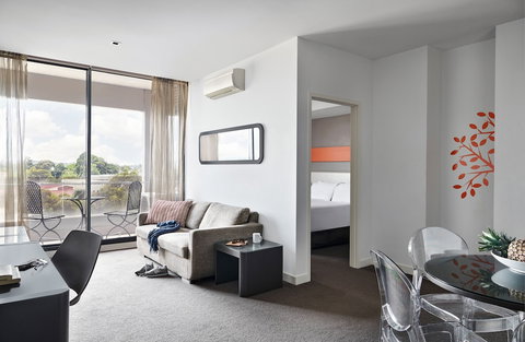 Melbourne Dandenong Central Apartment - Lismore Accommodation 5