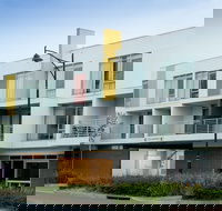 Mawson Lakes Hotel  Function Centre - Lismore Accommodation