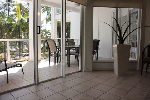 Beaches Port Douglas - Lismore Accommodation 6