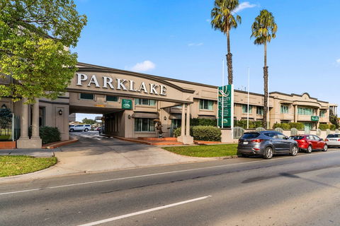 Quality Hotel Parklake Shepparton - Lismore Accommodation 0