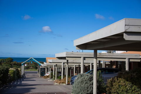 Beachfront Motel - Lismore Accommodation 0