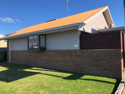 Beachfront Motel - Lismore Accommodation 4