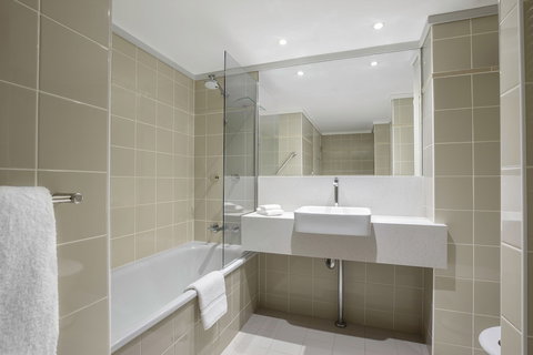 Mantra Chatswood - Lismore Accommodation 6