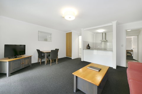 Mt Ommaney Hotel Apartments - Lismore Accommodation 6