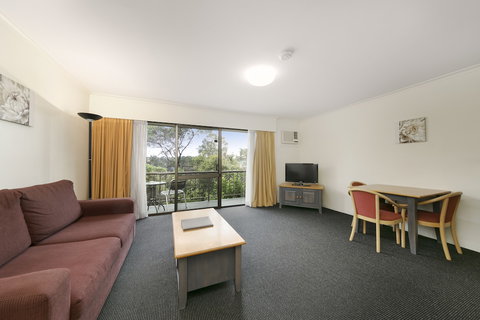 Mt Ommaney Hotel Apartments - Lismore Accommodation 5