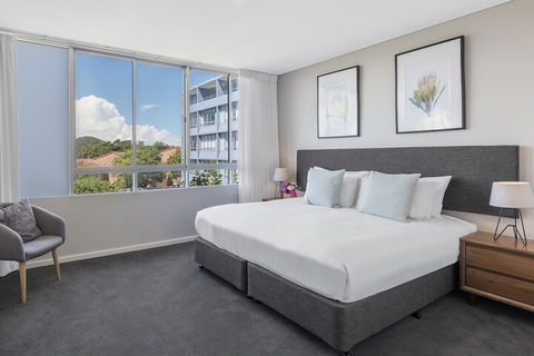 Oaks Nelson Bay Lure Suites - Lismore Accommodation 2