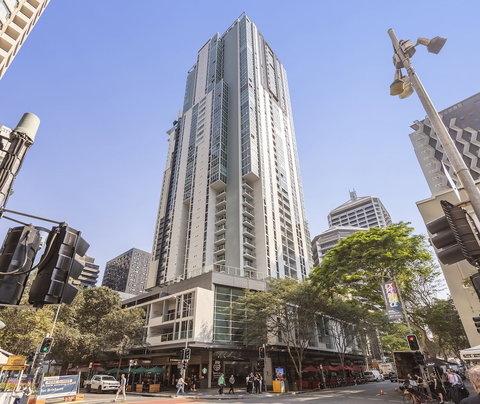 Oaks Brisbane Festival Suites - Lismore Accommodation 2