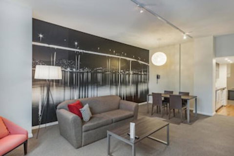 Mantra One Sandy Bay Road - Lismore Accommodation 0
