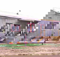 Redwing Shearer's Quarters