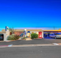 Bundaberg Coral Villa Motor Inn - Lismore Accommodation