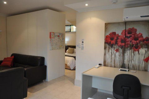 Alfred Cove Short Stay - Lismore Accommodation 3