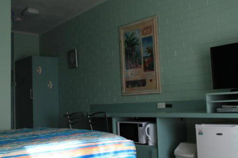 Inverloch Motel - Lismore Accommodation 4