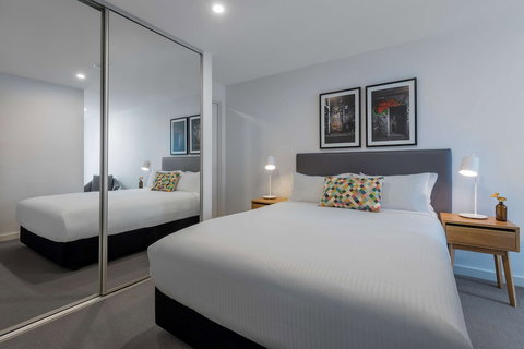 Oaks Melbourne Southbank Suites - Lismore Accommodation 5
