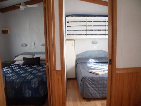 Elliston Waterloo Bay Tourist Park - Lismore Accommodation 5