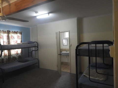 Kalbarri Backpackers YHA - Lismore Accommodation 4