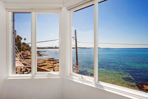 Beach House - Lismore Accommodation 2