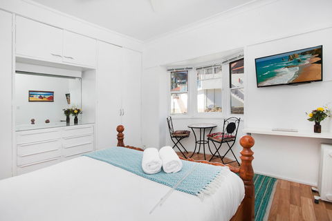 Beach House - Lismore Accommodation 0