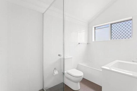 The Pines 5 - Lismore Accommodation 3