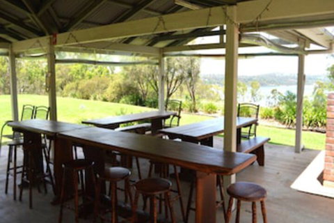 Reflections - Lake Cooby - Lismore Accommodation 0