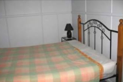 Hutton Hide Away - Lismore Accommodation 2