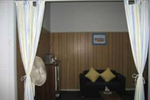 Hutton Hide Away - Lismore Accommodation 6