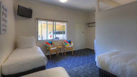 Corryong Hotel Motel - Lismore Accommodation 4