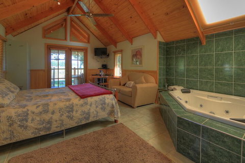 Colac Colac Caravan Park - Lismore Accommodation 2