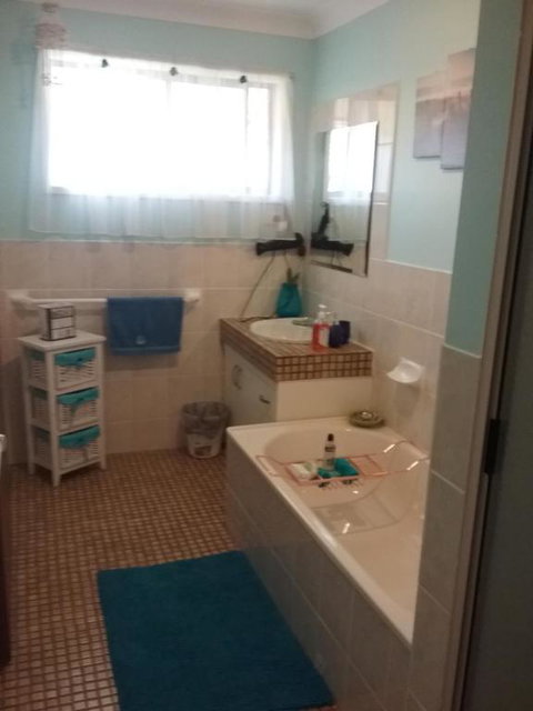 Cottage By The Bay - Lismore Accommodation 4