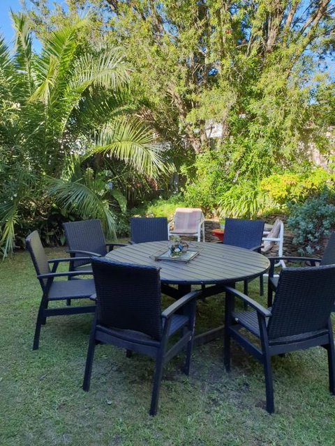 Cottage By The Bay - Lismore Accommodation 1