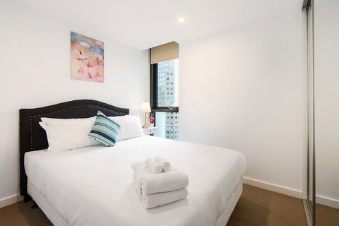 Serviced Apartments Melbourne Opus - Lismore Accommodation 0