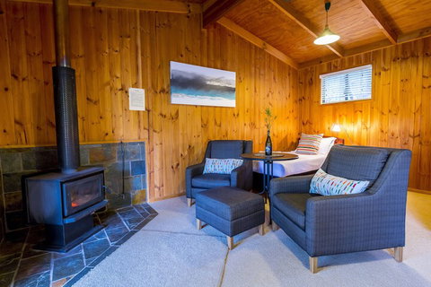 Granite Belt Brewery Retreat - Lismore Accommodation 4