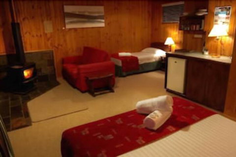 Granite Belt Brewery Retreat - Lismore Accommodation 5